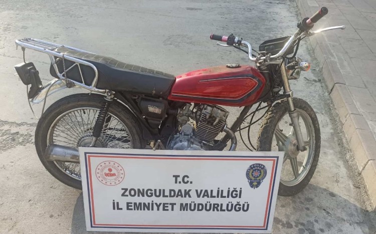 Çaycuma’da motosiklet hırsızları kıskıvrak yakalandı