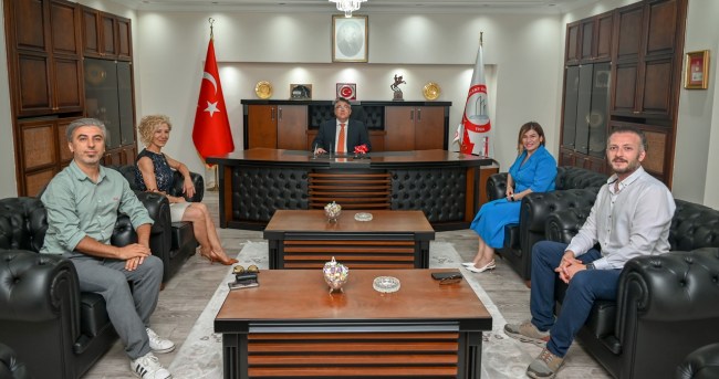 Diş Hekimleri Odası Başkanı Karcıoğlu'ndan Rektör Özölçer'e ziyaret