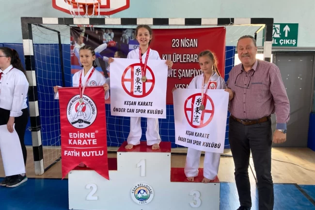 Edirne Keşan'da karatede 95 madalya ile tarihi rekor!