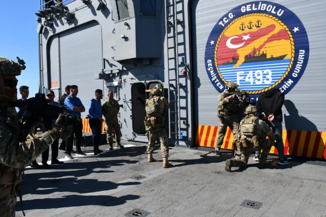 Türk Deniz Görev Grubu'ndan Libya personeline eğitim
