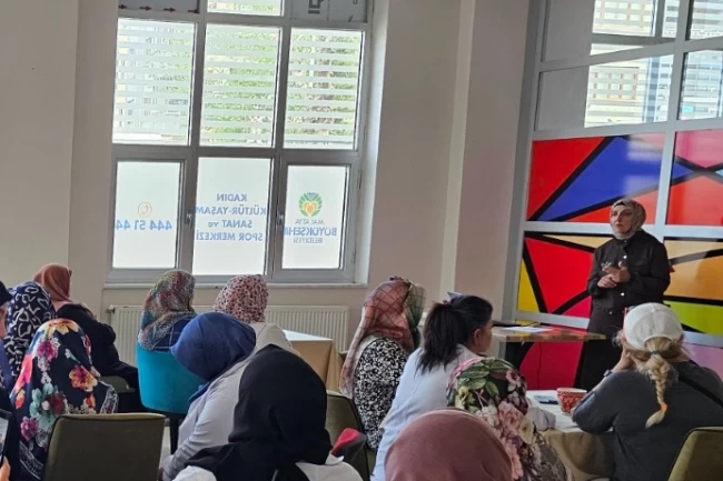 Malatya'da "Aile İçi İletişimin Çocuklar Üzerindeki Etkisi" anlatıldı