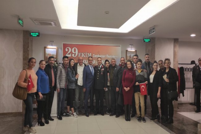 İzmir'de şehit ve gazi yakınları stres attı